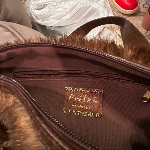 Pritzi Brown Faux Fur Women’s VINTAGE Handbag - Picture 8 of 16